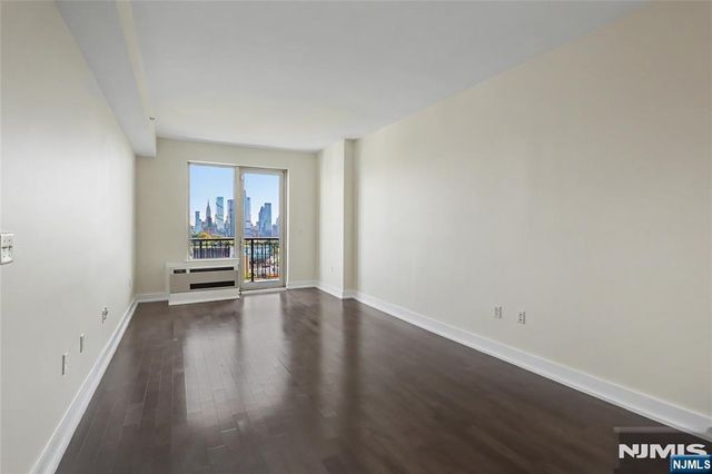 3312 Hudson 7F, Union City, NJ 07087
