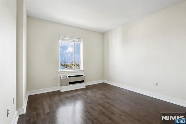 3312 Hudson 7F, Union City, NJ 07087