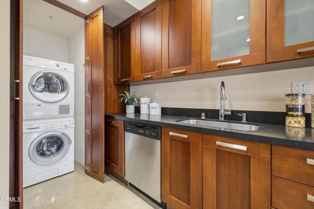 139 S Los Robles Avenue 205, Pasadena, CA 91101