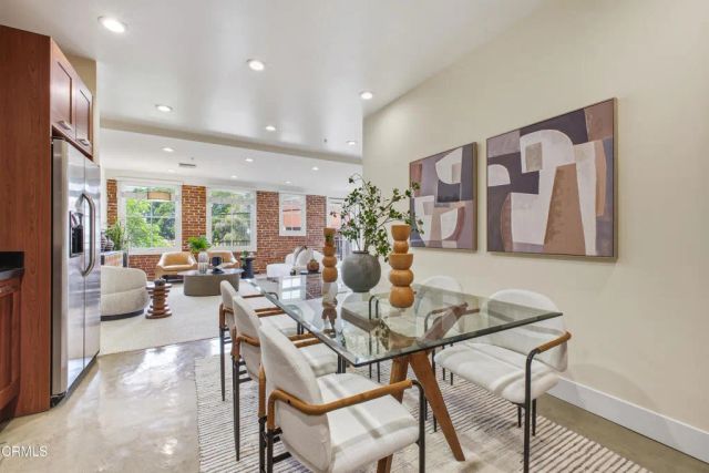 139 S Los Robles Avenue 205, Pasadena, CA 91101