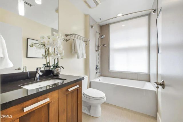 139 S Los Robles Avenue 205, Pasadena, CA 91101