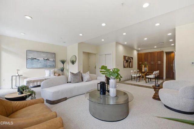 139 S Los Robles Avenue 205, Pasadena, CA 91101