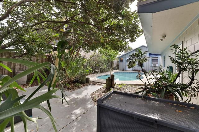 314 DUE EAST STREET, New Smyrna Beach, FL 32169