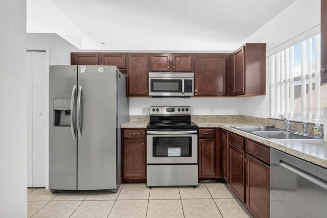 2382 HARBOR TOWN DRIVE, Kissimmee, FL 34744