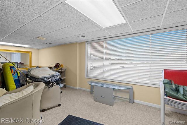 5067 Oakwood Court, Commerce Charter Township, MI 48382