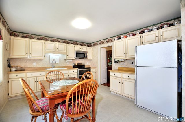 15 Bridgewater Common 15, Bridgewater, CT 06752