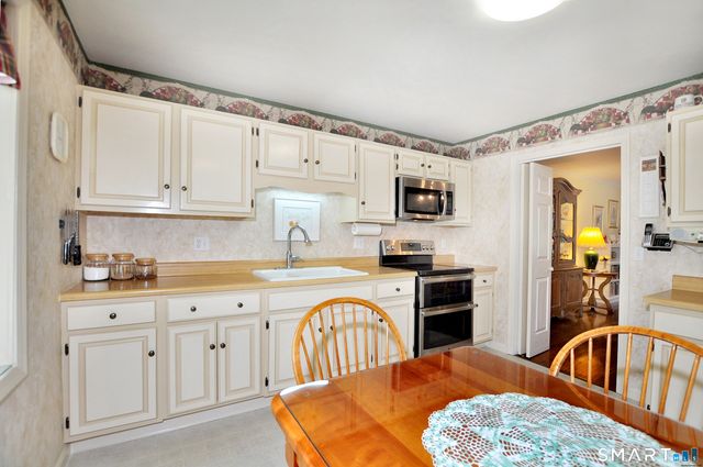 15 Bridgewater Common 15, Bridgewater, CT 06752