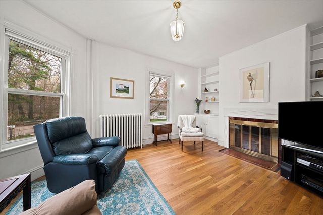 2 East St, Sharon, MA 02067