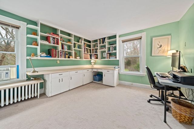 2 East St, Sharon, MA 02067