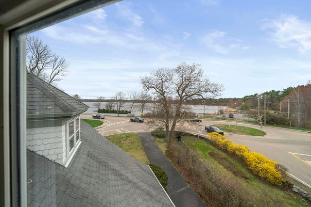 2 East St, Sharon, MA 02067
