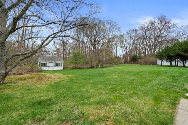 2 East St, Sharon, MA 02067