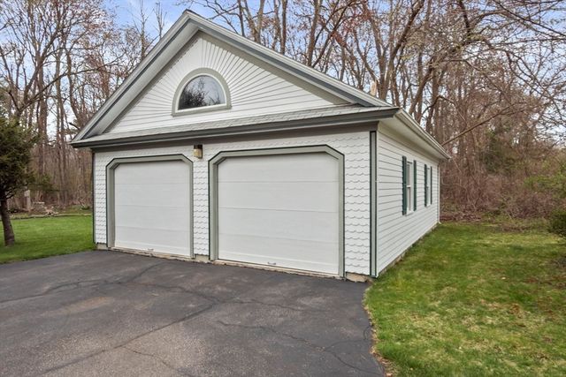 2 East St, Sharon, MA 02067
