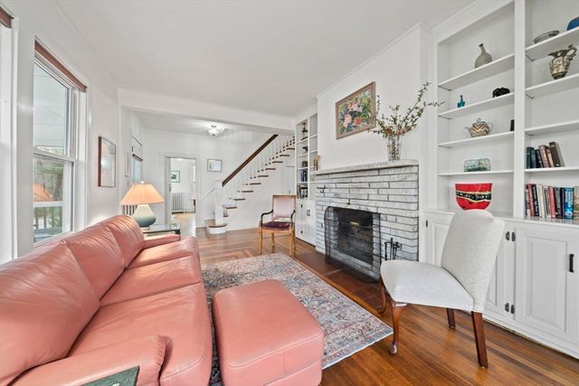 2 East St, Sharon, MA 02067