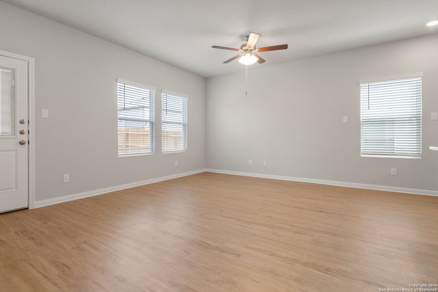 3933 Abbott Pass Unit 101, St Hedwig, TX 78152