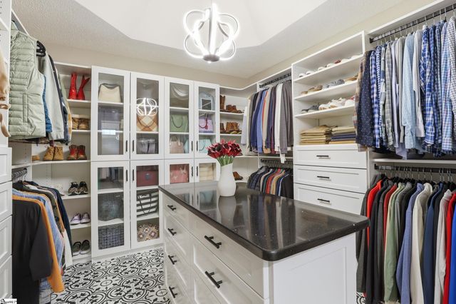 326 Bellhaven Lane, Spartanburg, SC 29301