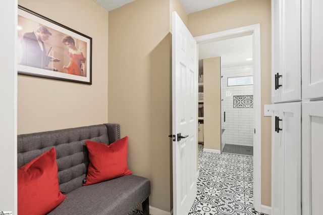 326 Bellhaven Lane, Spartanburg, SC 29301