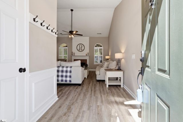 326 Bellhaven Lane, Spartanburg, SC 29301