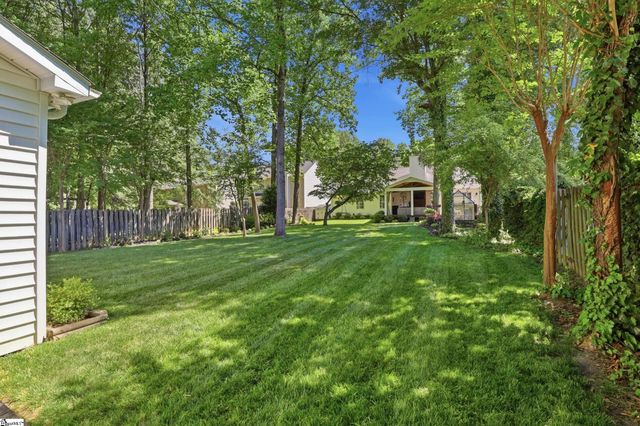 326 Bellhaven Lane, Spartanburg, SC 29301