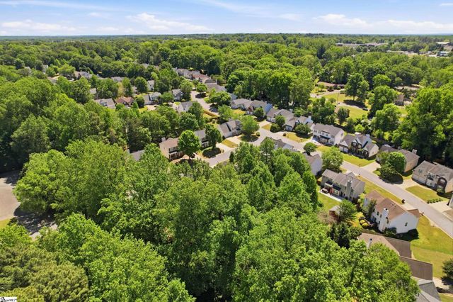 326 Bellhaven Lane, Spartanburg, SC 29301