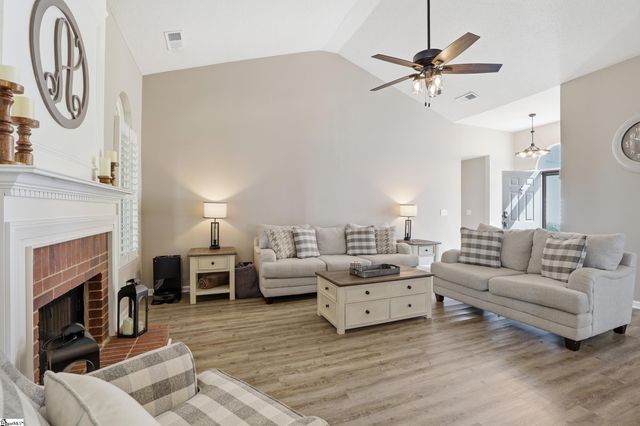 326 Bellhaven Lane, Spartanburg, SC 29301