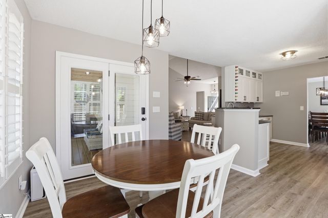 326 Bellhaven Lane, Spartanburg, SC 29301