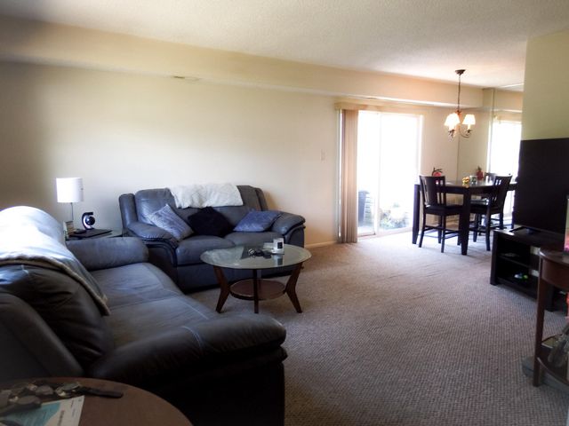 16 CHESAPEAKE CT, Barnegat, NJ 08005