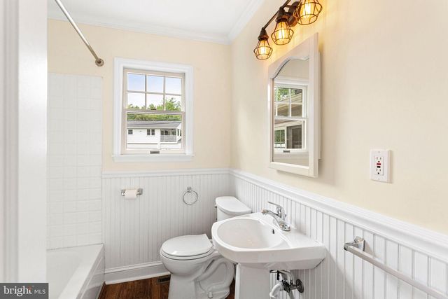 497 AUSTIN AVE, Barrington, NJ 08007
