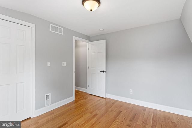 497 AUSTIN AVE, Barrington, NJ 08007