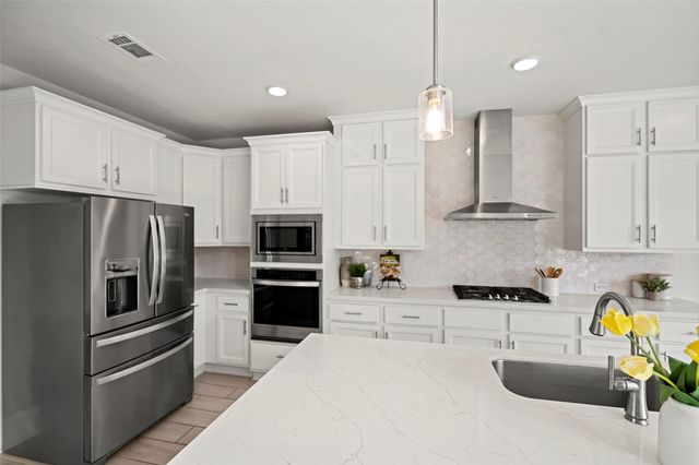 21215 Central Valley Lane, Cypress, TX 77433