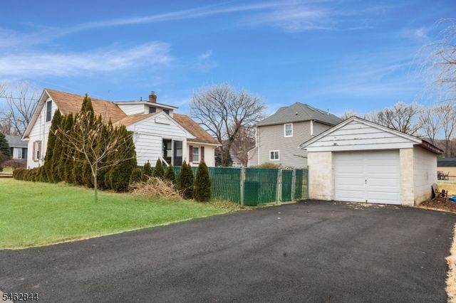 24 Morris Ave, Montville Twp., NJ 07045