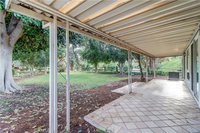 3352 Bahia Blanca E B, Laguna Woods, CA 92637