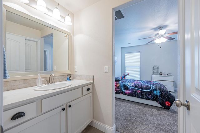 6915 Saddle Ct, Midland, TX 79705