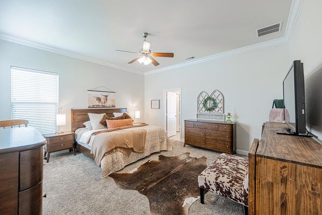 6915 Saddle Ct, Midland, TX 79705