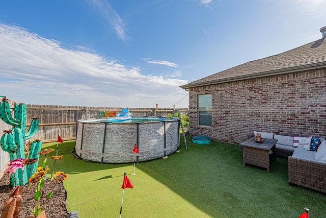 6915 Saddle Ct, Midland, TX 79705