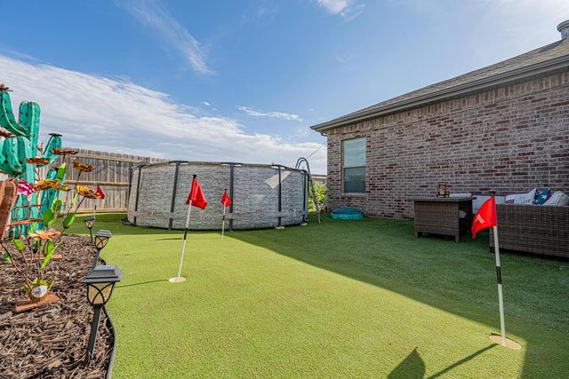 6915 Saddle Ct, Midland, TX 79705