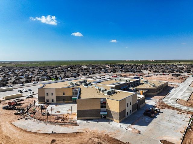 6915 Saddle Ct, Midland, TX 79705
