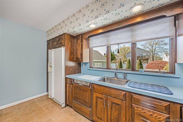 2000 Bergen Street, North Bellmore, NY 11710