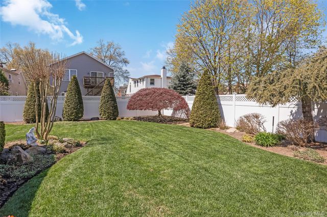 2000 Bergen Street, North Bellmore, NY 11710