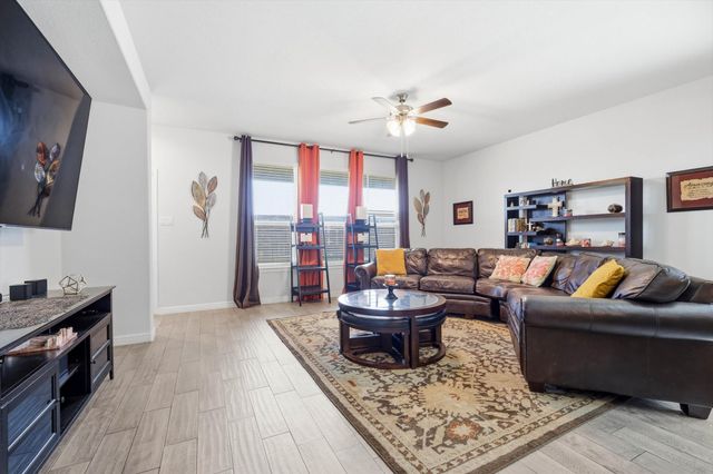 2502 Sunburst Drive, Glenn Heights, TX 75154