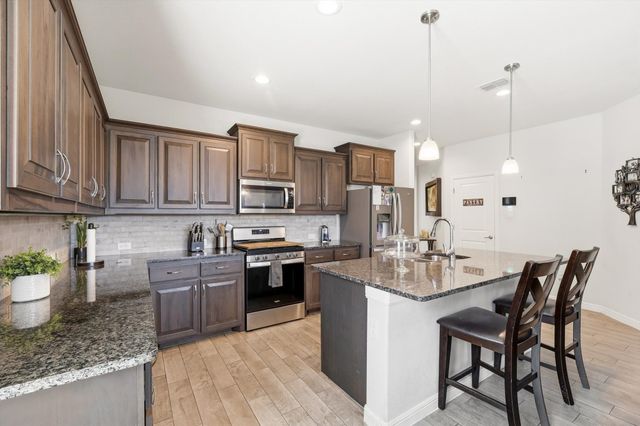 2502 Sunburst Drive, Glenn Heights, TX 75154