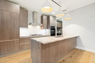 3130 N Harwood Street 905, Dallas, TX 75201