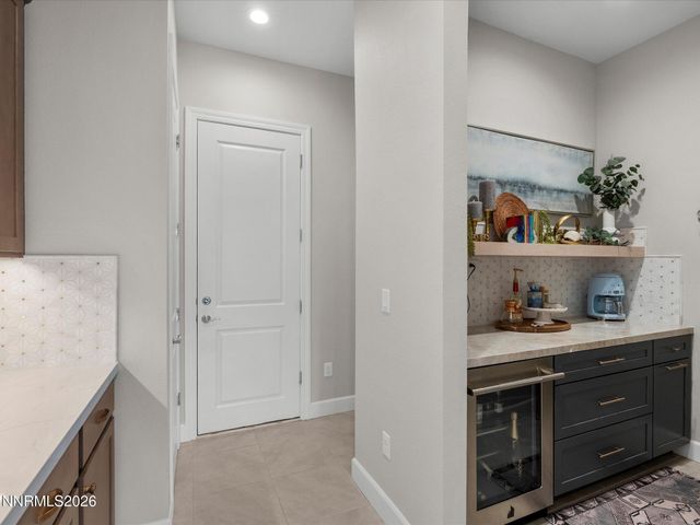 6053 Kelly Heights Way, Reno, NV 89519