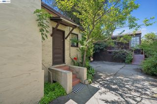 4989 SHAFTER AVENUE, Oakland, CA 94609