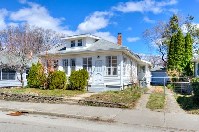 123 Dana Ave, Worcester, MA 01604