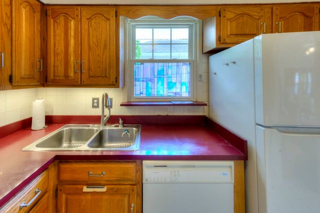 123 Dana Ave, Worcester, MA 01604