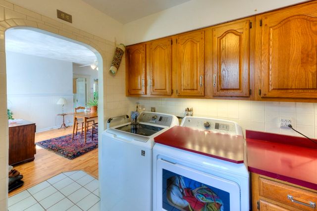 123 Dana Ave, Worcester, MA 01604