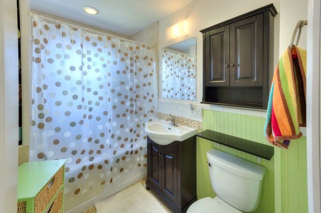 123 Dana Ave, Worcester, MA 01604