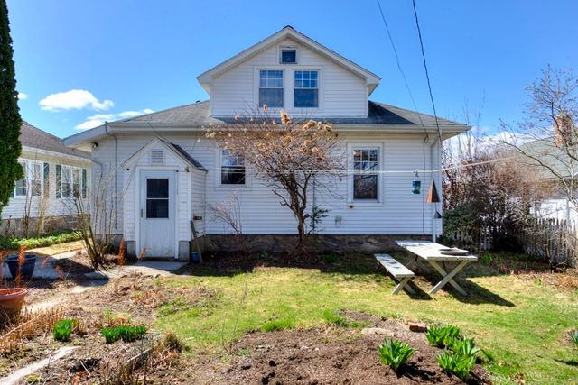 123 Dana Ave, Worcester, MA 01604