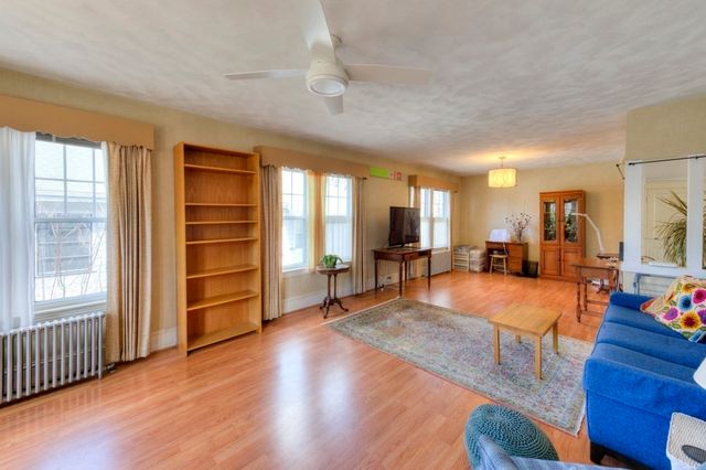 123 Dana Ave, Worcester, MA 01604