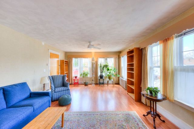 123 Dana Ave, Worcester, MA 01604